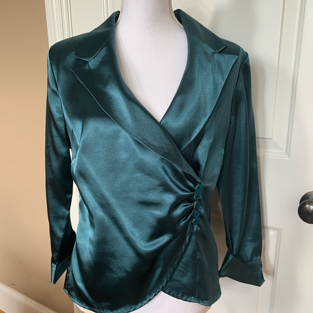 Metaphor ladies blouse